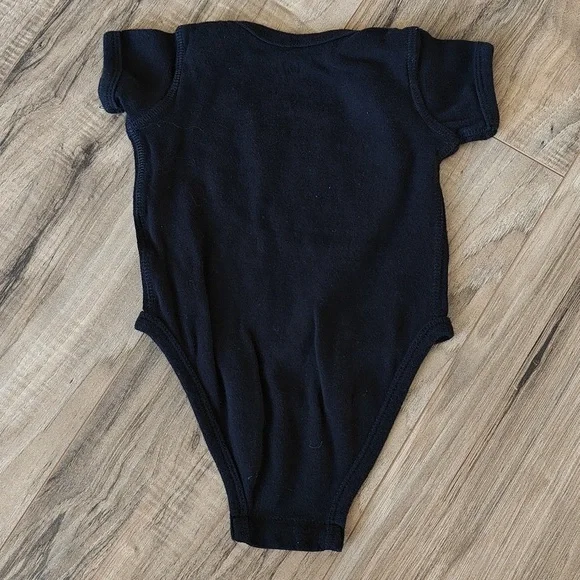 🎉HP🎉 EUC Dunder Mifflin onesie - Picture 2 of 3